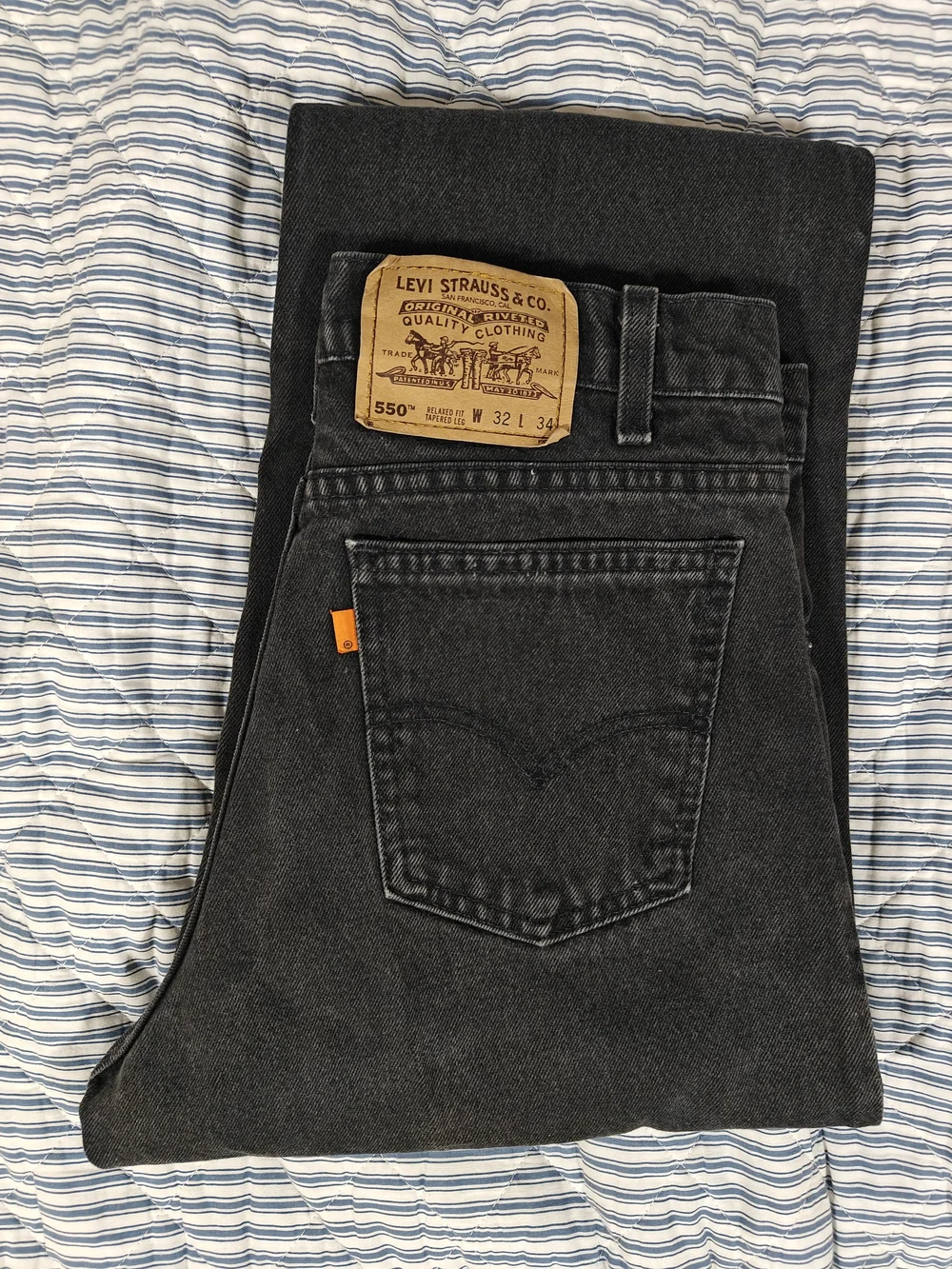 Vintage Orange Tab Levis 550 Mens 32x34 Black Relaxed Fit Jeans USA Made